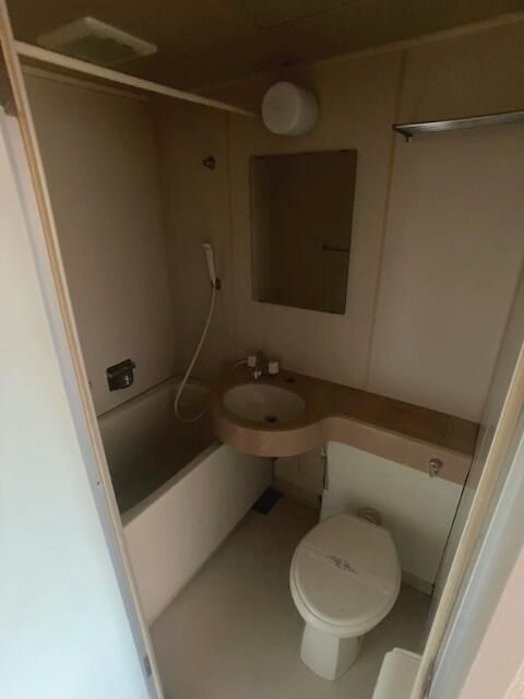 ガーデンハウスの浴室