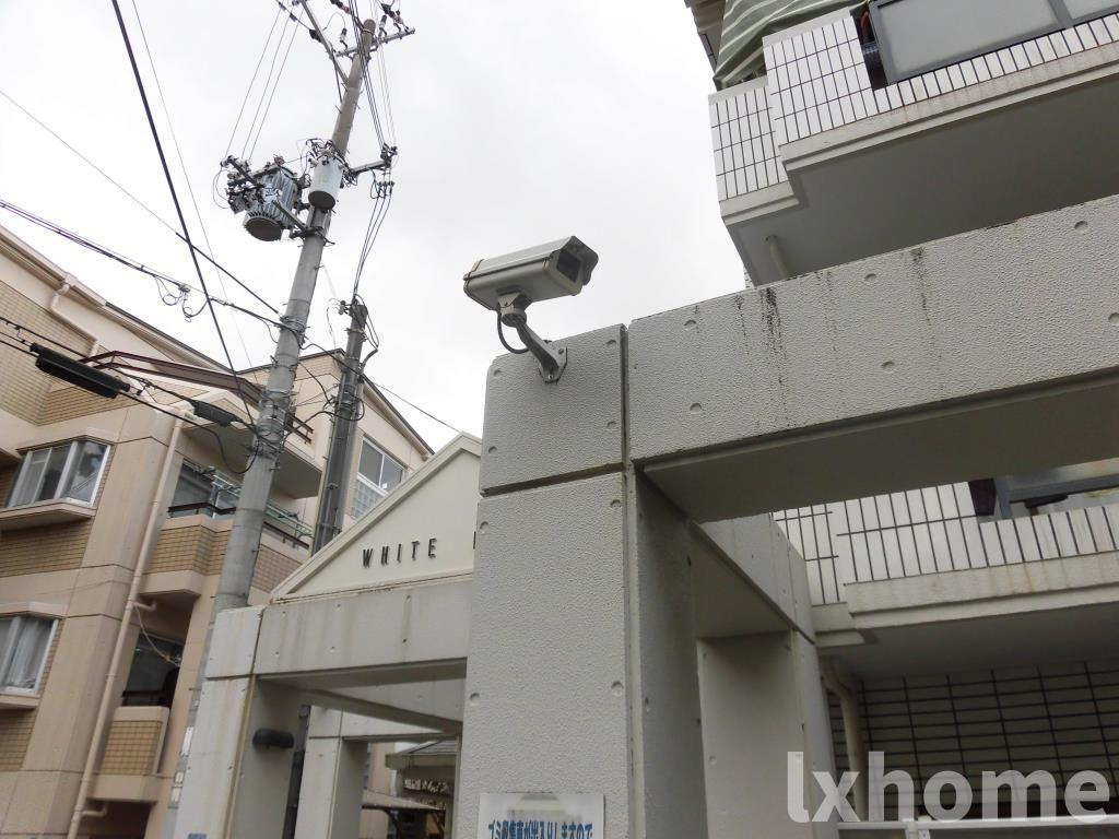 ホワイトプラザのエントランス|毎日通るエントランスはこのようになっています
