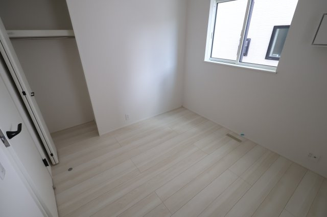 【洋室】 | 《仲介手数料無料》南区辻８丁目14-12(1号棟)新築一戸建てリナージュ | 撮影日 2025年9月30日 12:00 晴れ