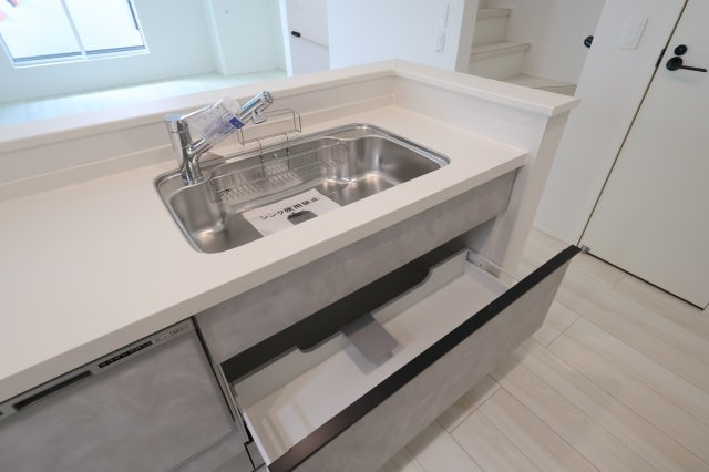 【キッチン】 | 《仲介手数料無料》南区辻８丁目14-12(1号棟)新築一戸建てリナージュ | 撮影日 2025年9月30日 12:00 晴れ