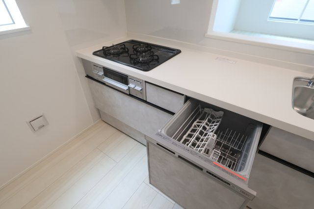 【キッチン】 | 《仲介手数料無料》南区辻８丁目14-12(1号棟)新築一戸建てリナージュ | 撮影日 2025年9月30日 12:00 晴れ