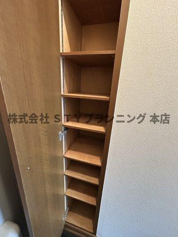 仲介手数料０円！ラ・フォーレ萩原の収納