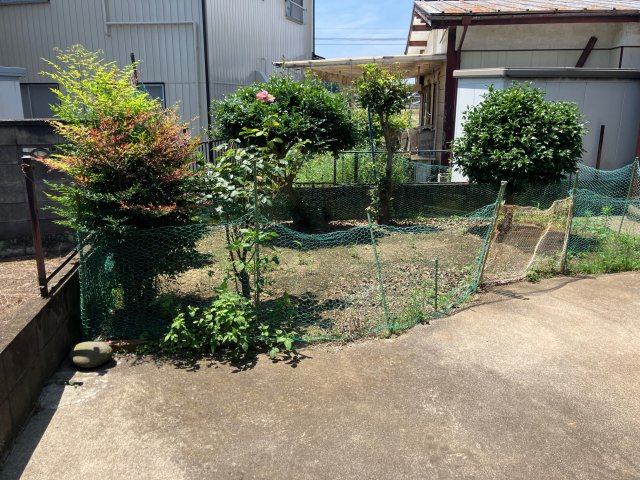 太田市上小林町中古戸建の庭