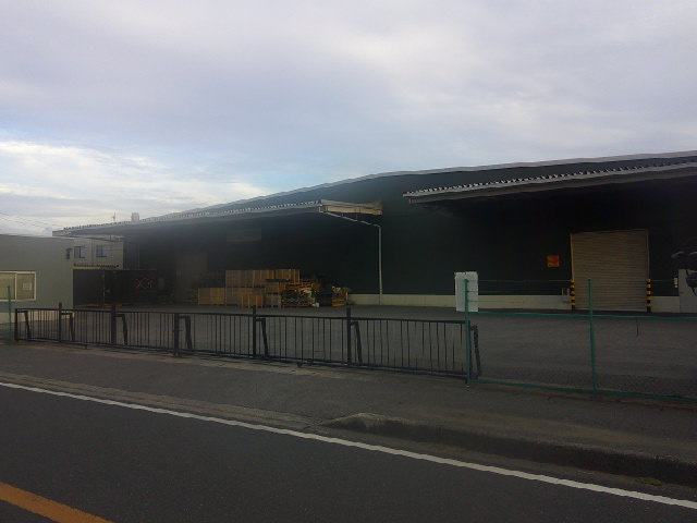 長生郡長生村一松丁の倉庫の外観
