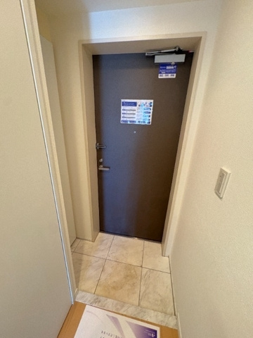 新品家具付きマンション日本橋人形町15(KaGood東京)の玄関