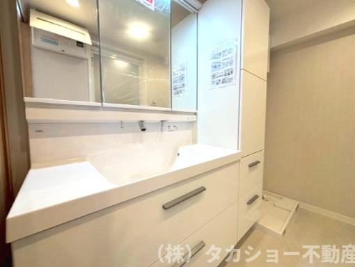 【独立洗面台】 | 稲毛芙蓉ハイツ | 朝の支度にも助かる、独立の洗髪洗面化粧台