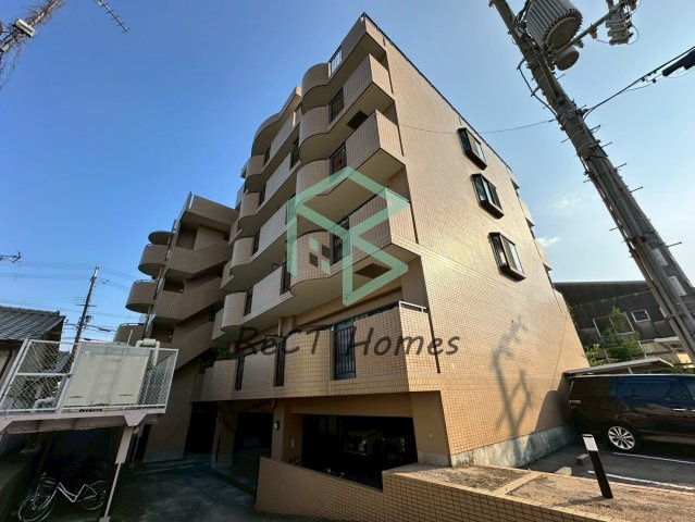 メゾンドール姫路英賀保の外観
