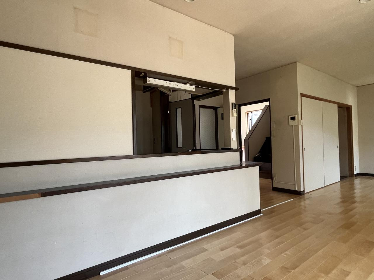 高知市十津3丁目　中古戸建ての居間・リビング