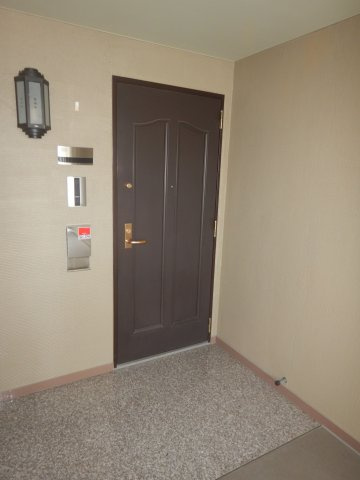 パロス白金の玄関