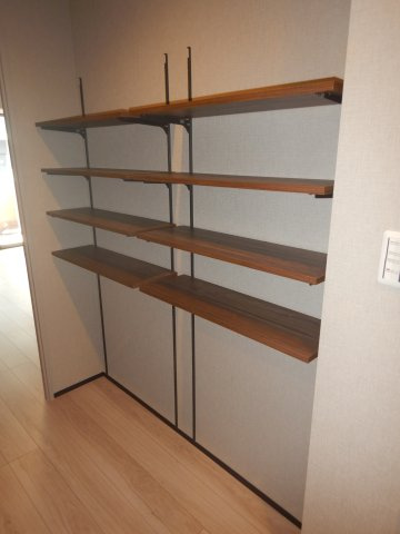 パロス白金の収納|廊下　飾り棚