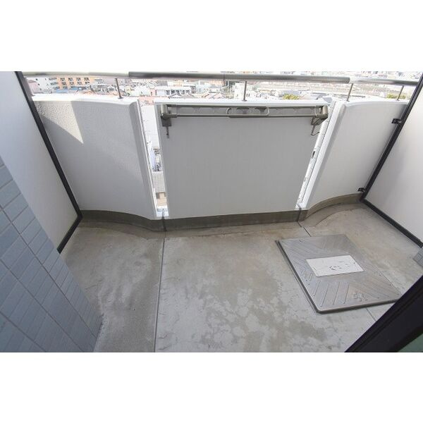 FIVE TWOのバルコニー