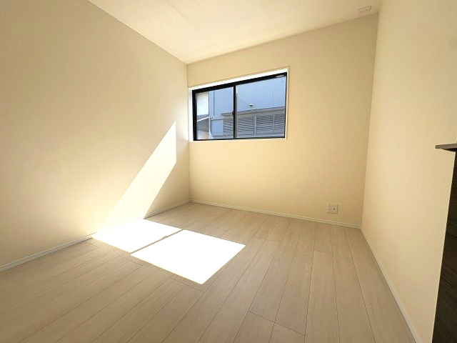 【子供部屋】 | 福岡市東区若宮4丁目第2　4号棟（全5棟）【仲介手数料無料・0円】 | 現地写真。