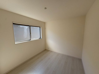 【洋室】 | 槇塚台２丁　新築分譲住宅　全２区画 | 業務スーパーまで徒歩１２分♪スーパーマーケットＫＩＮＳＨＯまで徒歩１３分♪毎日のお買い物に便利です！その日の特売日などでスーパーを選べますね♪