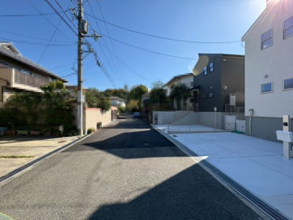 【前面道路含む現地写真】 | 槇塚台２丁　新築分譲住宅　全２区画 | 【前面道路幅員約６ｍ】広々運転の苦手な方も安心ですね♪是非現地にてご確認ください！