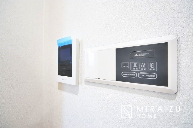 【駐車場】 | 永く安心してお住まいいただくために、大切なご家族と財産を守ることのできる安心な住宅！お休みの日にご家族で見学はいかがでしょう♪