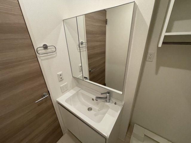 クレール林崎の洗面所