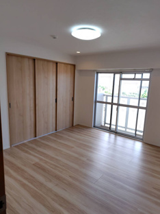 【洋室】ルネ枚方 