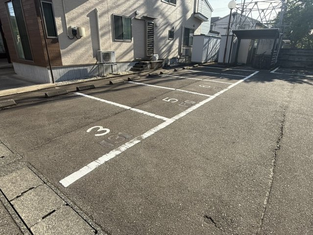 セントラルフェイスの駐車場
