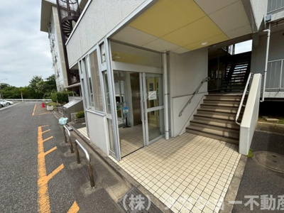 【エントランス】 | 稲毛ファミールハイツ8号棟 | エントランスです