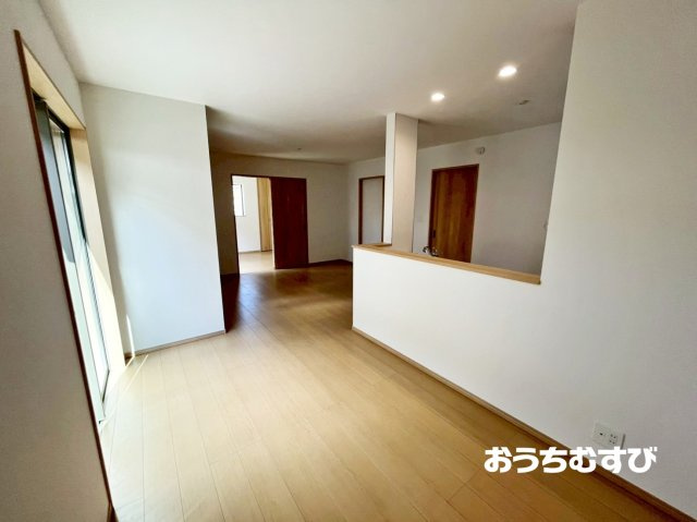 瀬戸市窯町4期(全1棟)の居間・リビング