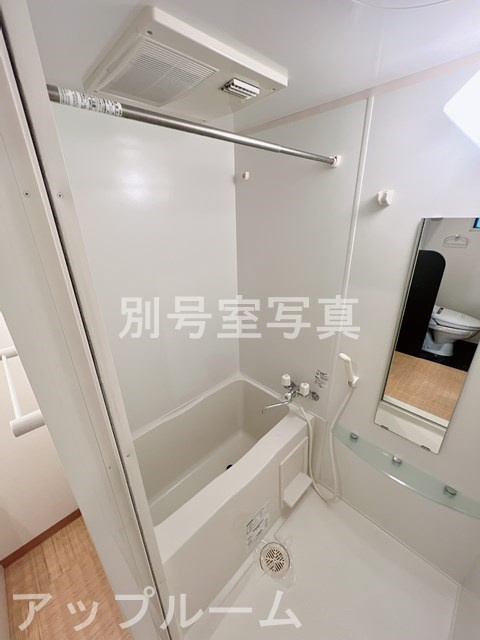 エスペランサ春日井駅前の浴室