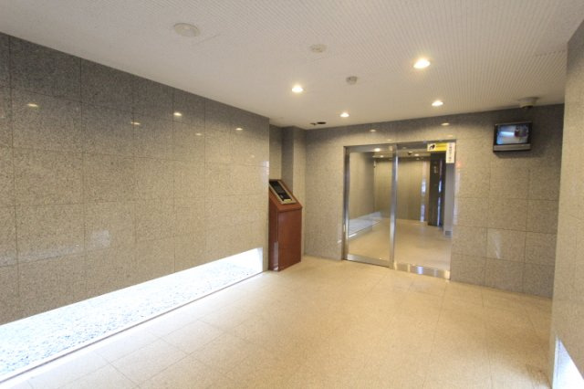 エスペランサ春日井駅前のロビー