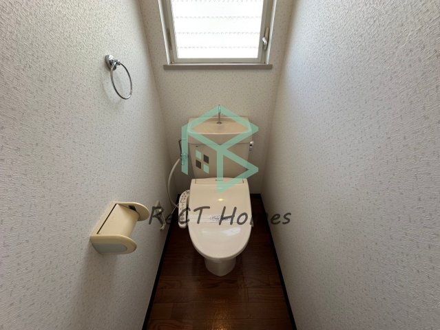 姫路市飾磨区英賀保駅前町のハイツのトイレ