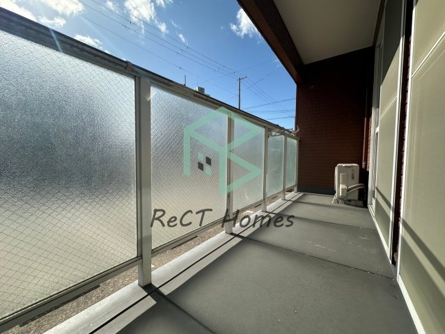 姫路市飾磨区英賀保駅前町のハイツのバルコニー