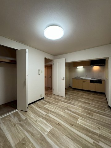 千守マンションの居間・リビング