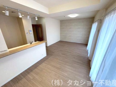 【居間・リビング】 | 稲毛長沼パークハウス | 使いやすいリビングです