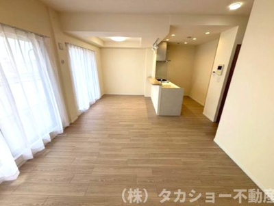 【居間・リビング】 | 稲毛長沼パークハウス | ゆったり過ごせるリビングです