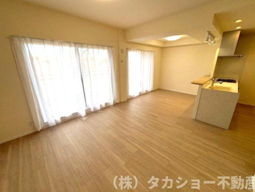 【居間・リビング】 | 稲毛長沼パークハウス | リビングです