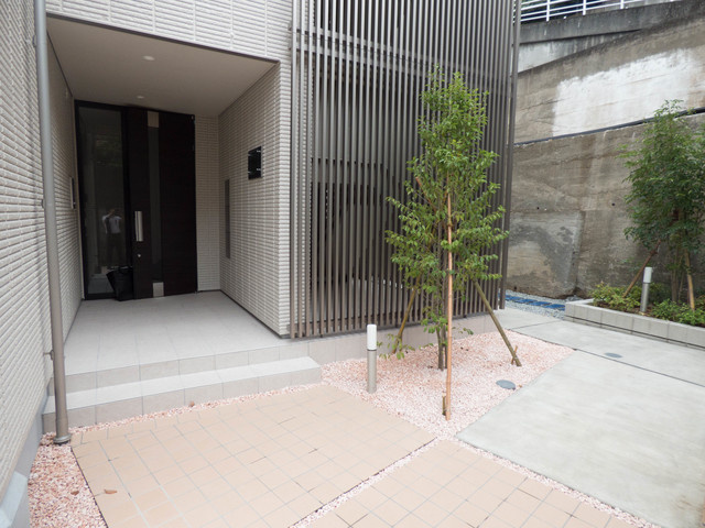 シュペリュールⅠのロビー|オートロック付エントランス