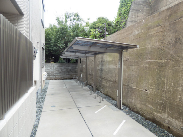 シュペリュールⅠのその他共用部分|屋根付の自転車置場