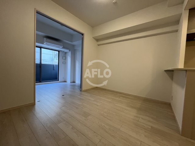 Cherry Blossom 五条通　五条小学校区の居間・リビング|Cherry Blossom 五条通　リビング