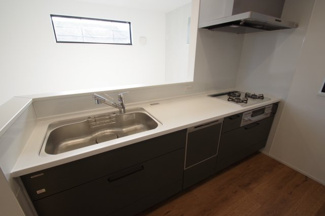 【キッチン】 | 【仲介手数料無料！！】府中市四谷2丁目　新築戸建て（全4棟）2号棟　4390万円