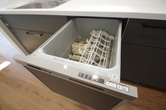 【キッチン】 | 【仲介手数料無料！！】府中市四谷2丁目　新築戸建て（全4棟）2号棟　4390万円 | ビルトイン食洗機