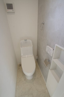 【トイレ】 | 【仲介手数料無料！！】府中市四谷2丁目　新築戸建て（全4棟）2号棟　4390万円