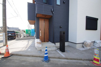 【エントランス】 | 【仲介手数料無料！！】府中市四谷2丁目　新築戸建て（全4棟）2号棟　4390万円