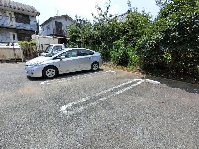 【駐車場】