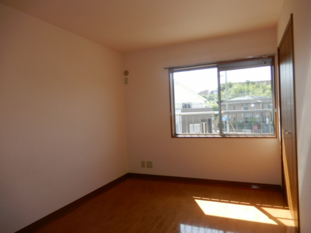 ラフィーネ二ツ屋　の寝室