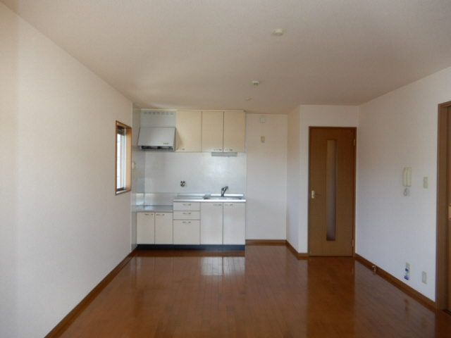 ラフィーネ二ツ屋　の居間・リビング