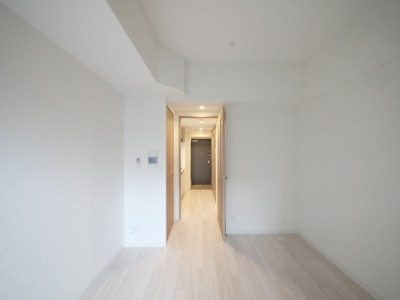 【居間・リビング】 | アドバンス大阪リーヴァ | こちらのリビングで趣味の時間をお楽しみください