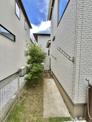 【庭】 | フジサワシツジドウヒガシカイガンコダテ