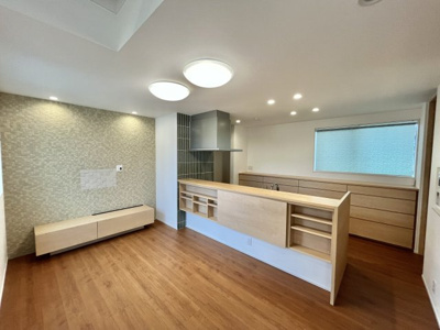 【居間・リビング】 | フジサワシツジドウヒガシカイガンコダテ