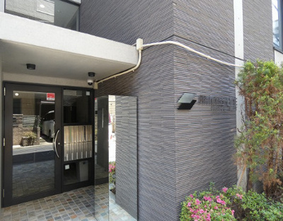 【エントランス】 | Princess-Line四谷四丁目WEST | ゆとりのあるエントランスです