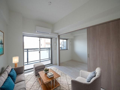 【居間・リビング】 | アドバンス大阪リーヴァ | こちらのリビングで趣味の時間をお楽しみください