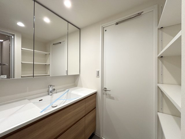 たまプラーザ美しが丘パークホームズ弐番館の独立洗面台