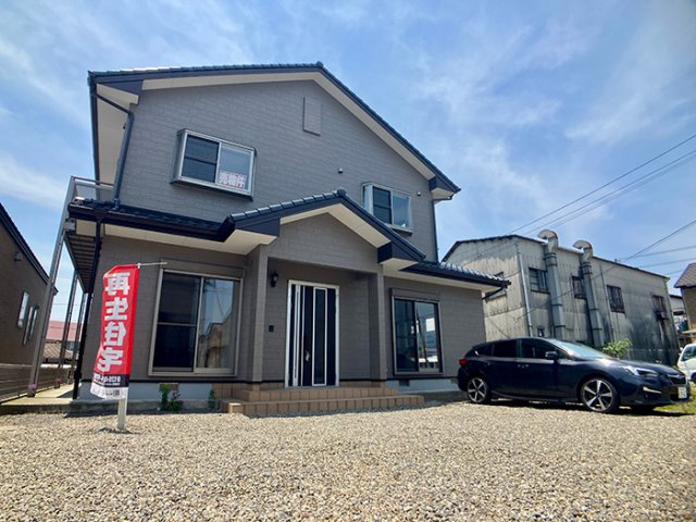 新須賀町3丁目　中古戸建の外観