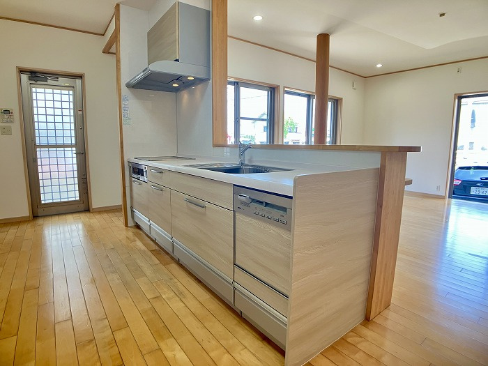 新須賀町3丁目　中古戸建のキッチン